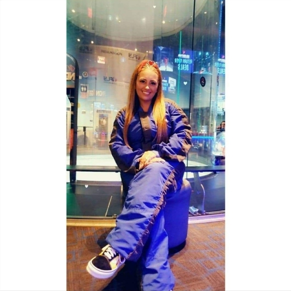 Meet your Posher, Mal - Picture 9 of 10